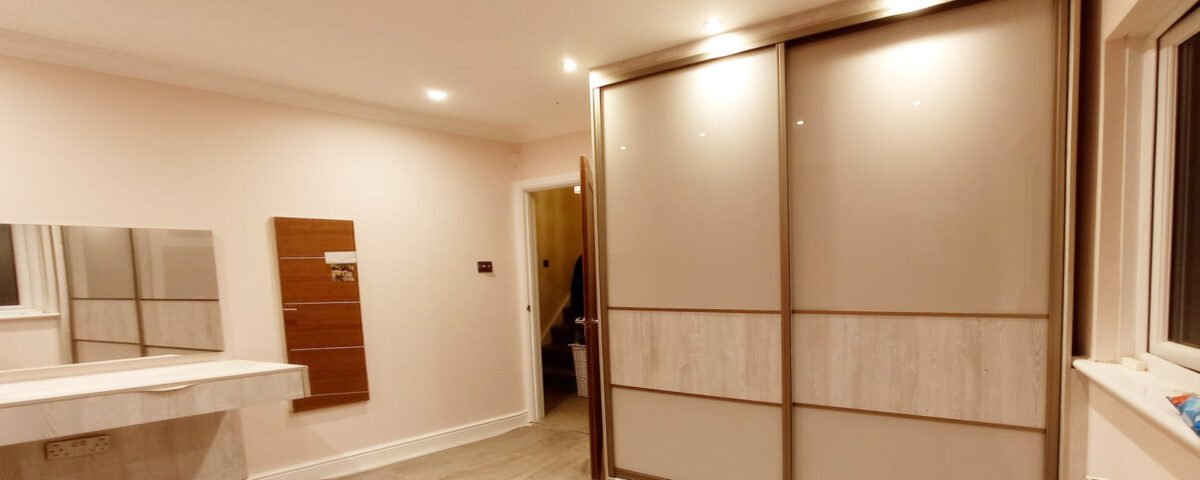 Kostaa - Fitted Sliding Wardrobes UK