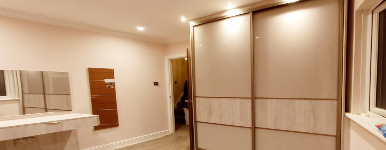 Kostaa - Fitted Sliding Wardrobes UK